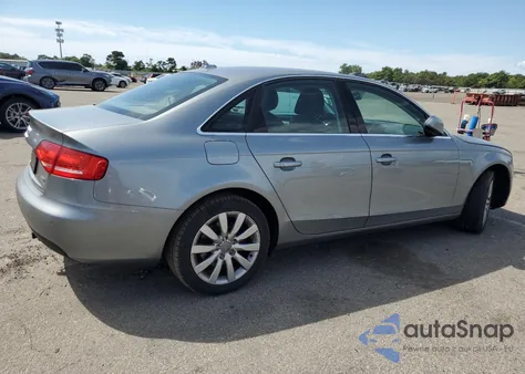 2010 Audi A4 Premium Plus z USA, uszkodzony, nr VIN WAUFFAFL5AN052774